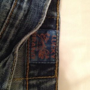 📌REDUCED📌Lucky Brand size 29 jeans