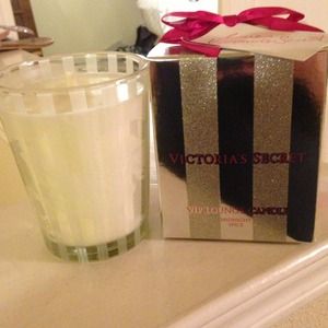 VS VIP Lounge Candle - Midnight Spice