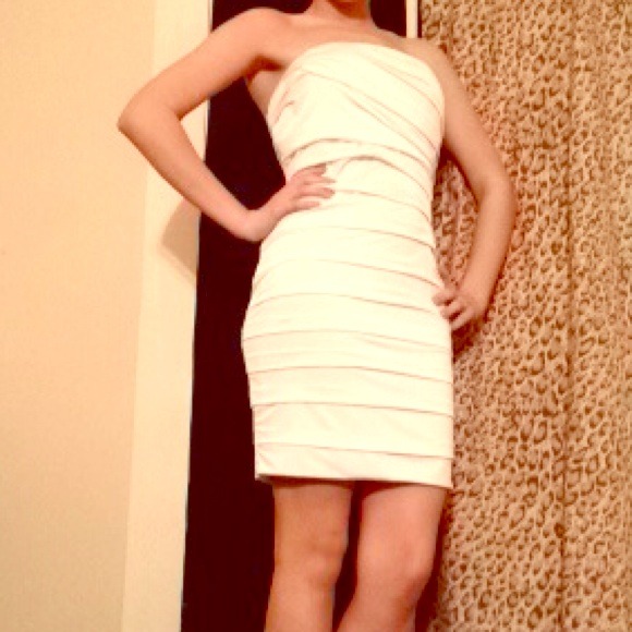 White mini party dress. Great for homecoming! - Picture 1 of 1