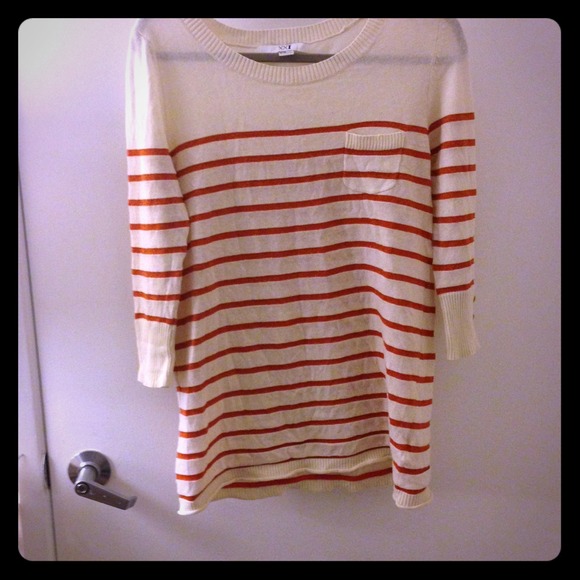 ❌Sold❌Front pocket striped sweater - Picture 1 of 2