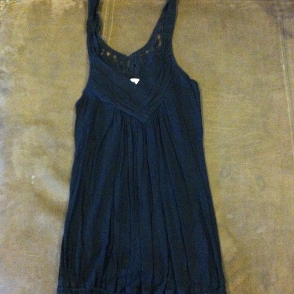 Black tank top!
