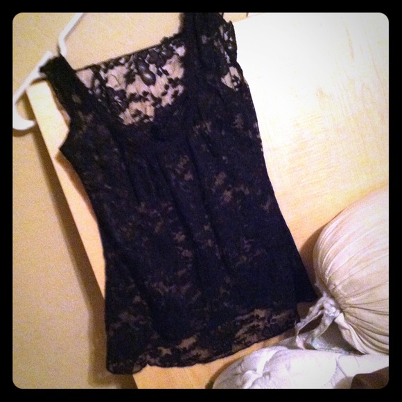REDUCED!! Lacey elegant top