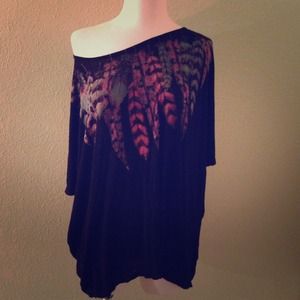 Feather Oversize off shoulder top