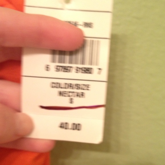 Short orange dress perfect for the beach! - Picture 2 of 4