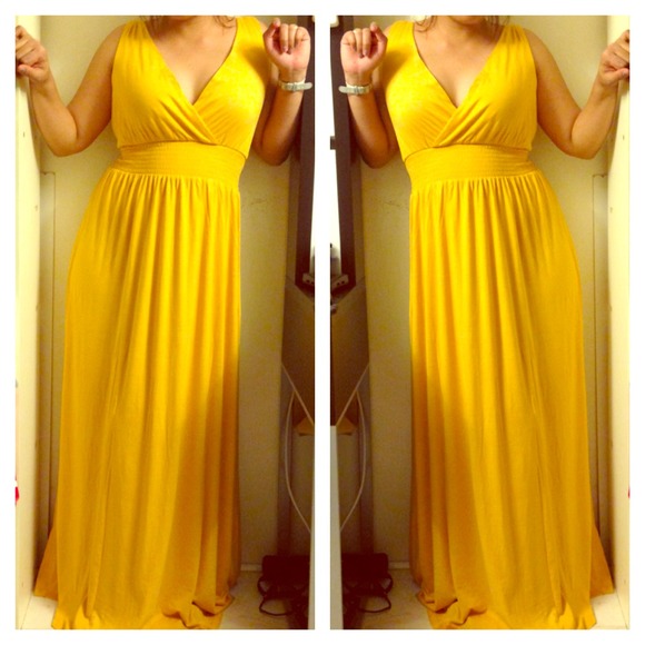 💢Sold by bundle💢Yellow maxi dress