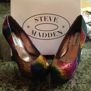 🎊hold for @april716🎊 high heels