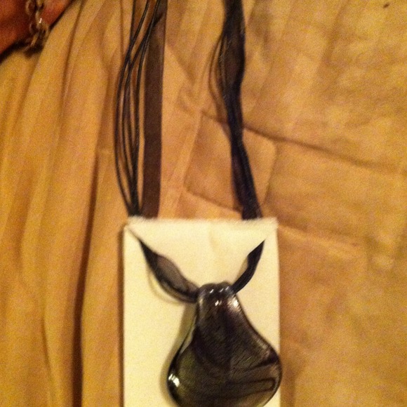 🌟SOLD🌟SOLD🌟VENETIAN GLASS NECKLACE! VERY CLASSY - Picture 3 of 4
