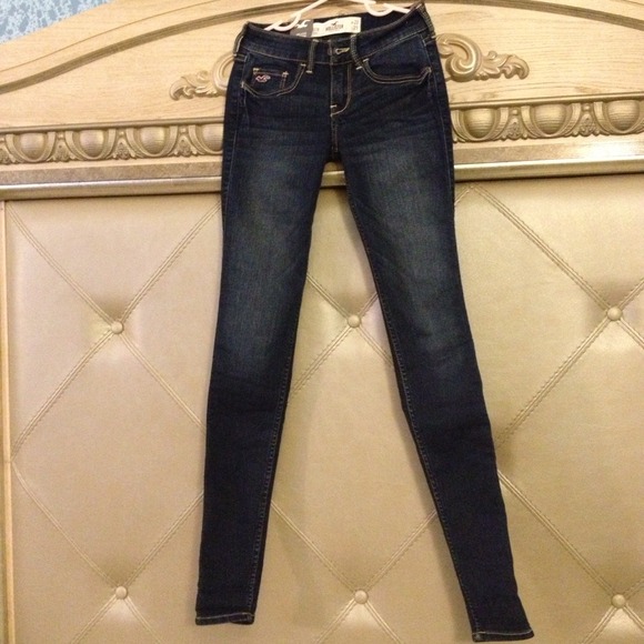NWT Hollister! size 00R