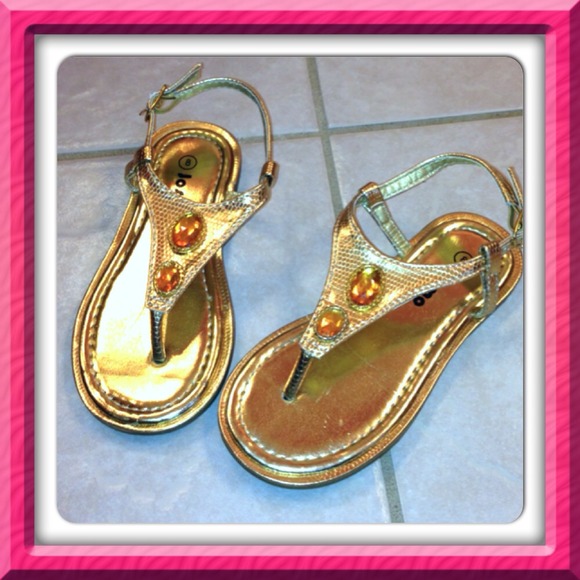 💋💋BUNDLED!!💋💋Girls' sandals NWOT