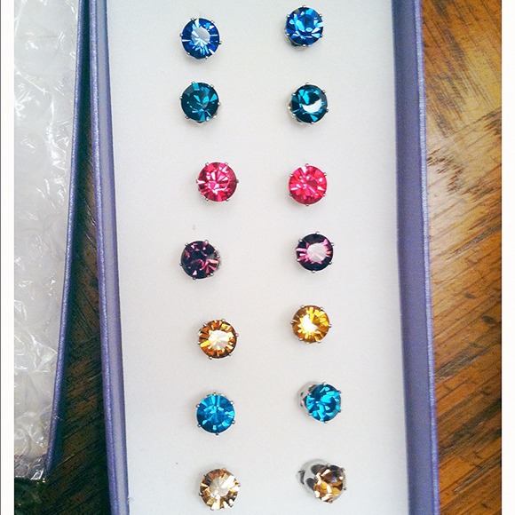 7 Stud Earrings Made w/Swarovski Elements Crystals