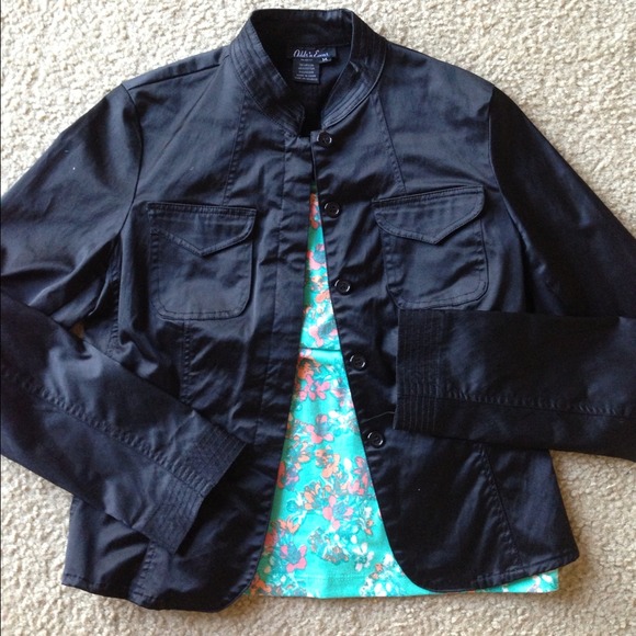 🌀SOLD IN BUNDLE🌀♦An amazingly cute jacket♦ - Picture 2 of 4