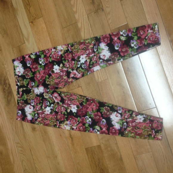 Patterned Leggings!
