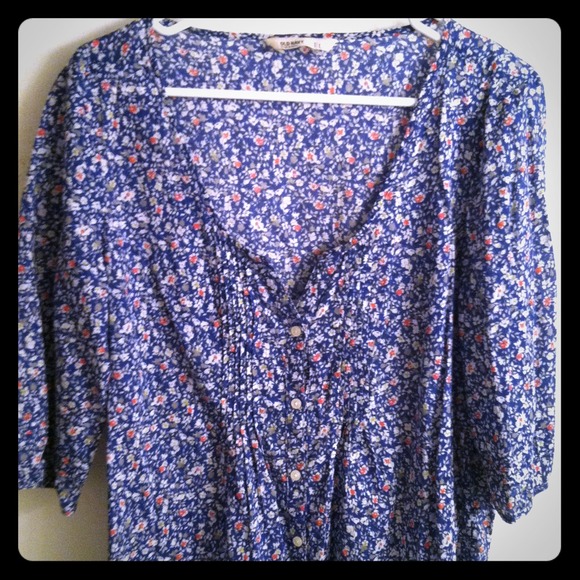 💰SOLD💰Old Navy Flowered Top