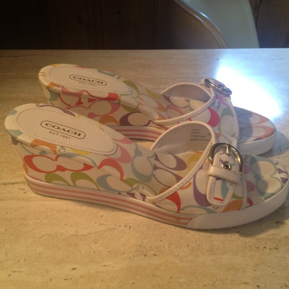 Pre-Owned Coach Sandals Size 8