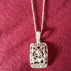 Flower necklace- silver