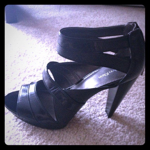 New Calvin Klein open toed sandals