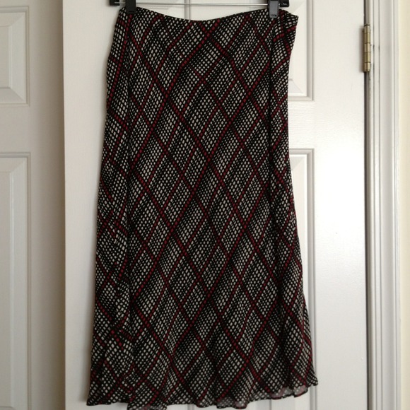 Skirts & shirt bundle - Picture 2 of 3