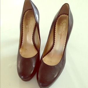 Jessica Simpson black leather pumps size 8