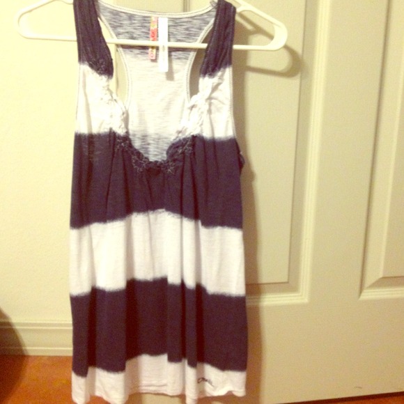 Cute and fun O'Neill Summer Tank Top!