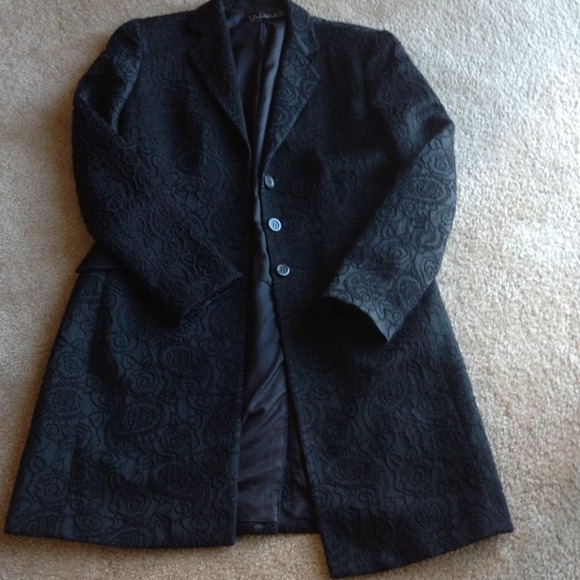 Bundle for Amy- Reduced Tahari blk brocade jacket