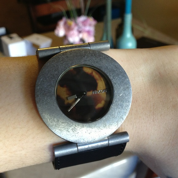 Nixon Superior Watch - Picture 3 of 4