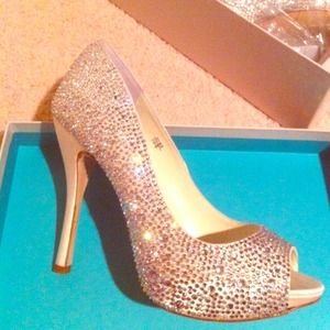 Benjamin Adam Charlize (Size 9) Ivory Shoes