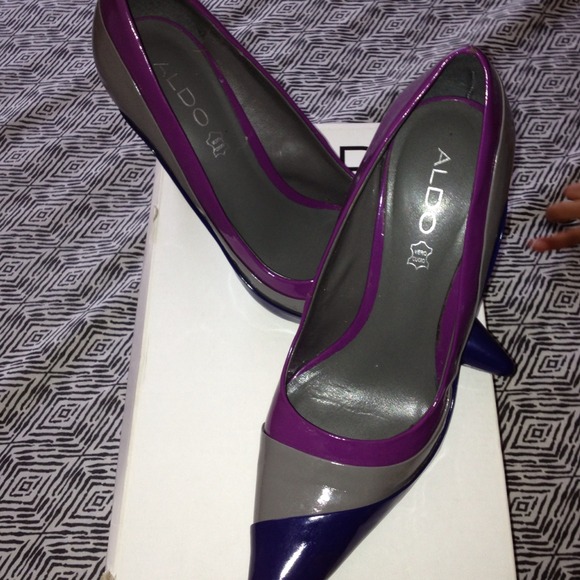 Multi color pumps from Aldo - Picture 1 of 1