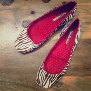 Zebra print flats REDUCED!