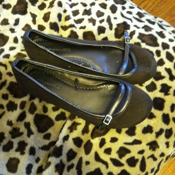 Brown aero flats