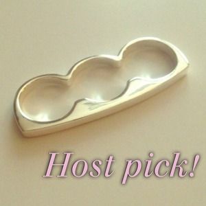🌟HOST PICK! 10/28🌟Three finger ring!