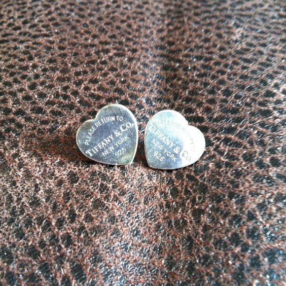 Return to Tiffany heart earrings - authentic!!!