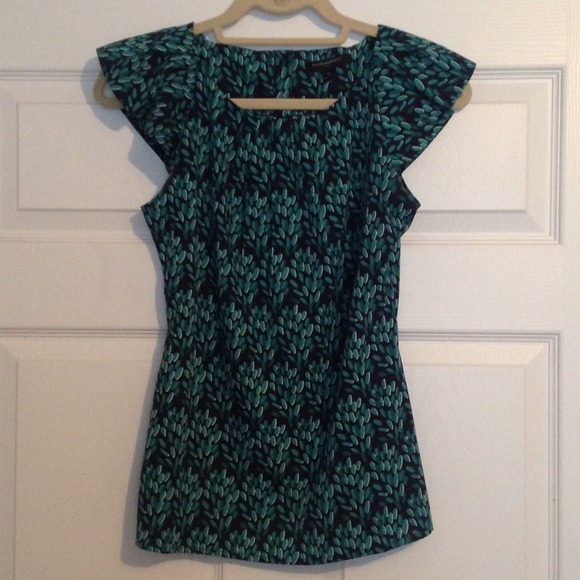 Banana Republic dressy top, Navy/Green.  Size XS