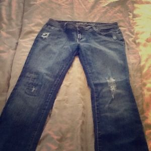 Women's size 28 Guess Jeans