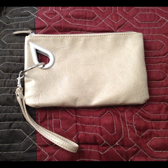 Taupe clutch! Adorable!