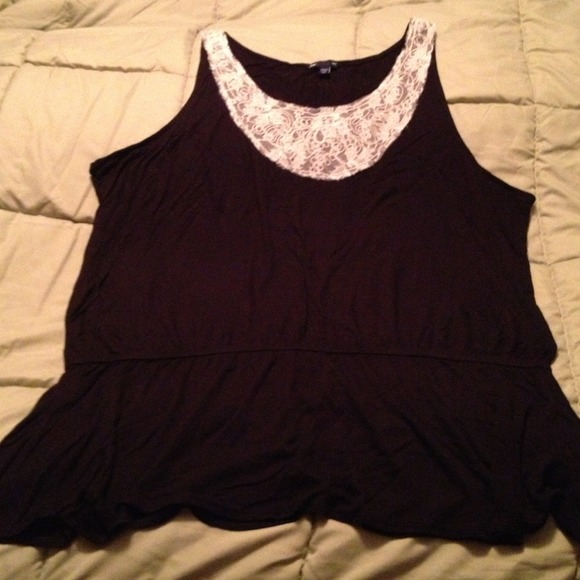 💥TRADED💥Soft black tank