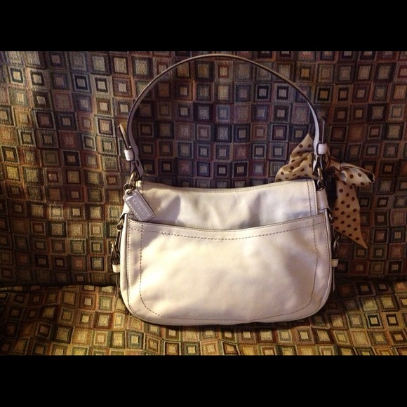🚫SOLD🚫COACH Large Satchel in PARCHMENT #Z17203 - Picture 2 of 4
