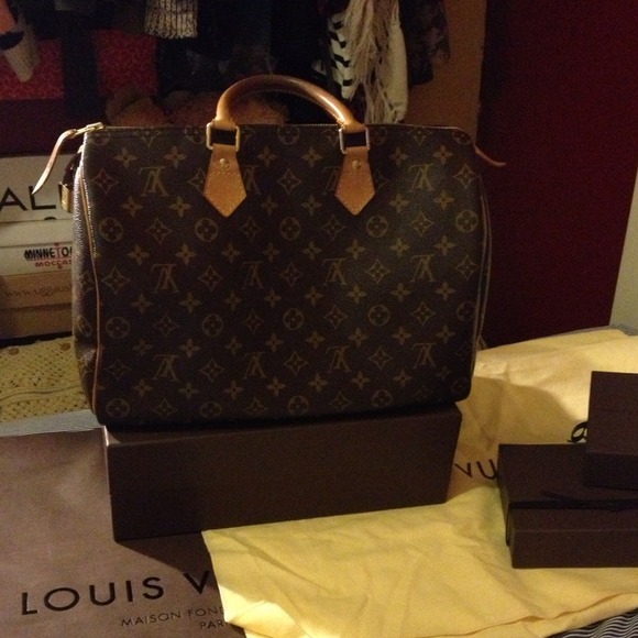 Sold to ➡ @Mrsoti ❤LV speedy 35 Mint Condition !