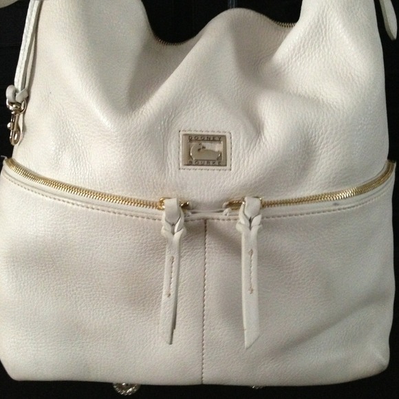 🎀SOLD🎀Authentic Dooney & Bourke handbag. - Picture 2 of 4