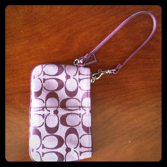 Wristlet.
