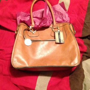 London Fog Leather Purse !!