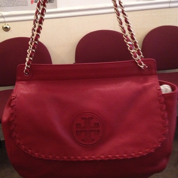 Authentic Leather Tory Burch Marion bag