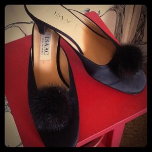 Isaac Mizrahi Kitten Heels