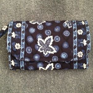 Vera Bradley wallet