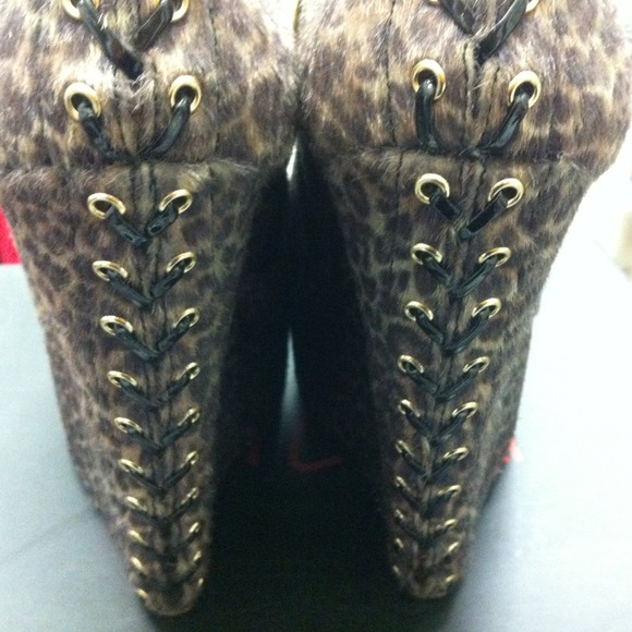 Very high heel wedge - Picture 2 of 3