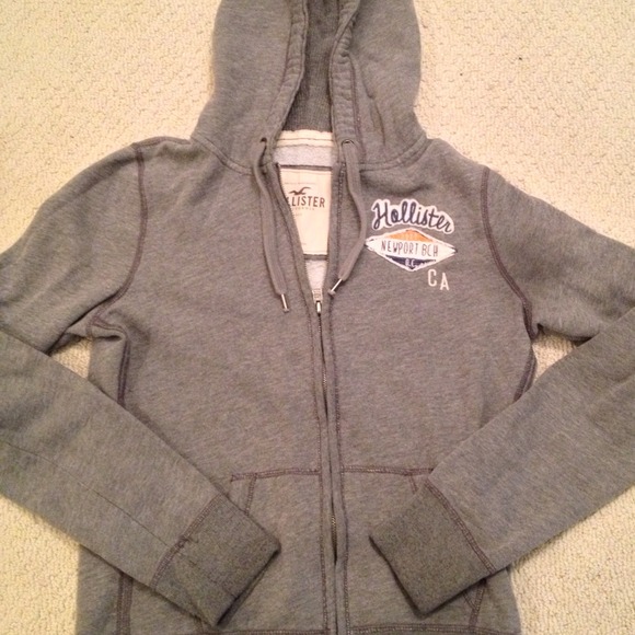 Hollister zip up