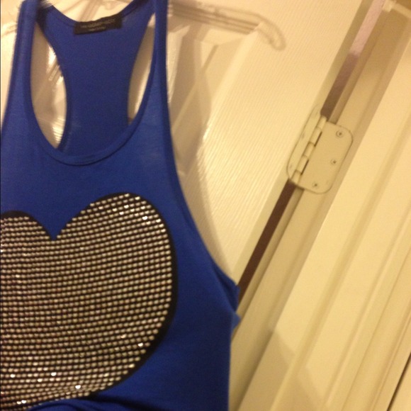 Sold------Cobalt blue tank top with studded heart - Picture 3 of 4