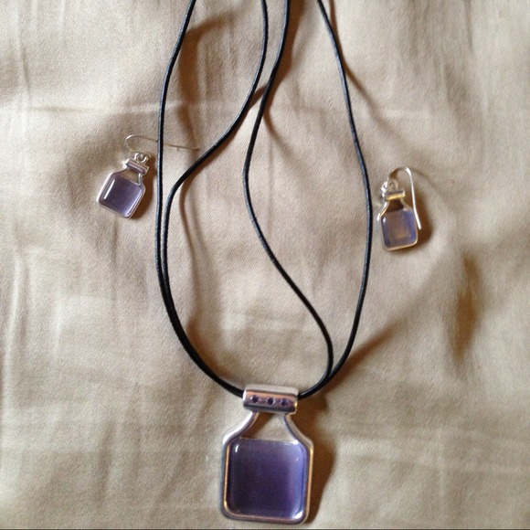 Sold!!  💜💜Purple necklace and earring set!! 💜💜