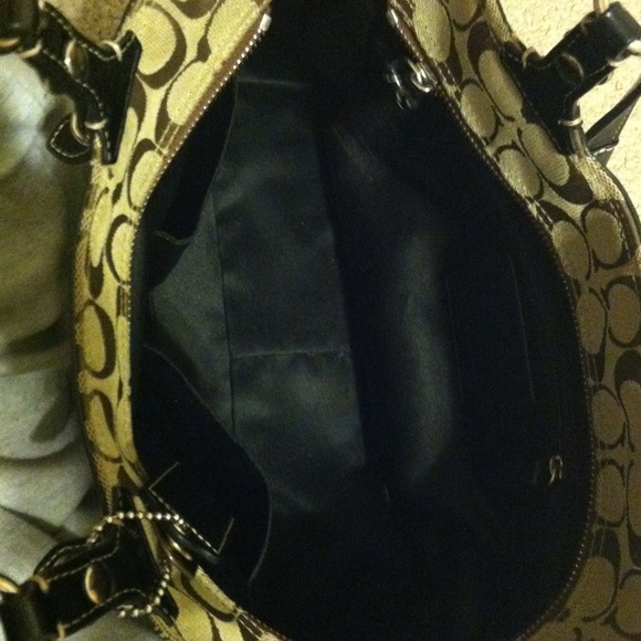 Coach purse - Picture 3 of 4