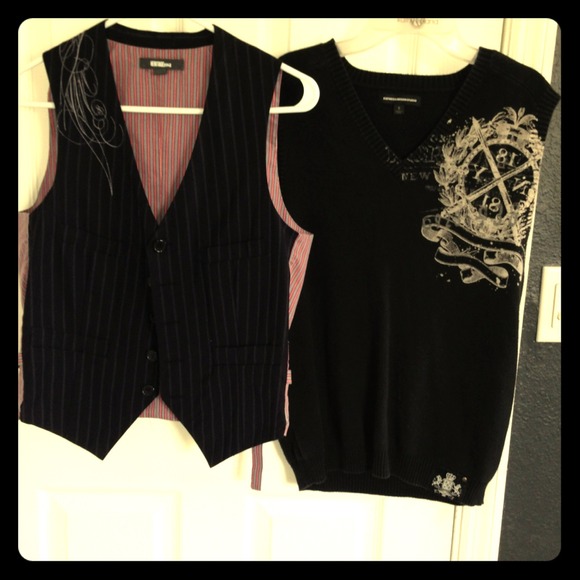 Bundle of 2 Men's Vests