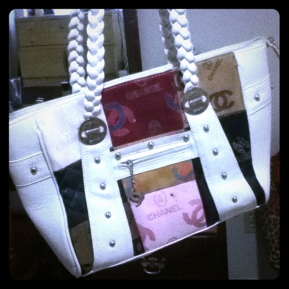 Vintage Chanel patchwork purse 🎀🎀